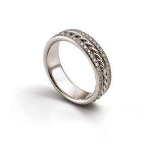 Ring in Weissgold mit 92 Brillanten