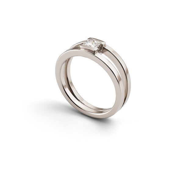 Solitär-Ring in Weissgold mit Princess Diamant