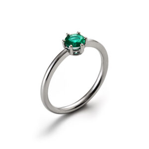 Ring in Weissgold mit grünem Smaragd 0.35 ct