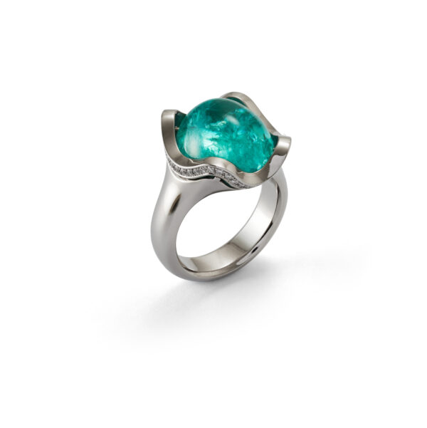Ring in Weissgold mit einem Paraiba Turmalin 16.4 ct und Brillanten