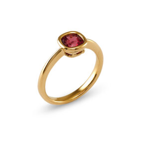 Ring in Gelbgold mit Spinell 1.13 ct