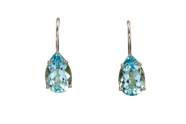 Ohrhänger in Weissgold mit Aquamarin Tropfen