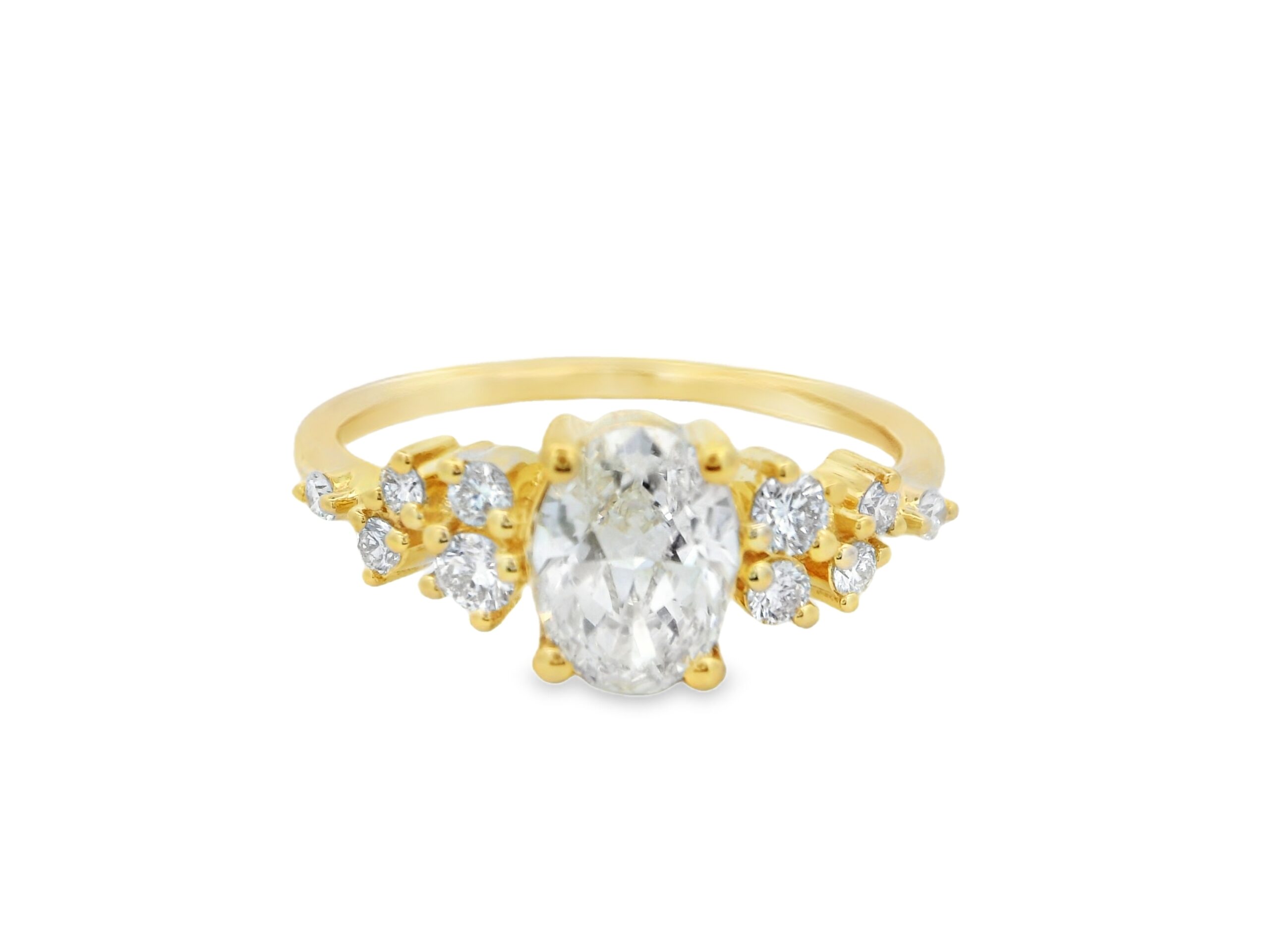 Ring in Gelbgold mit ovalem Diamant 0.50ct